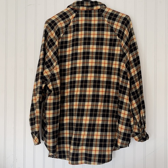 Oversized Flannel - Picture 2 of 2